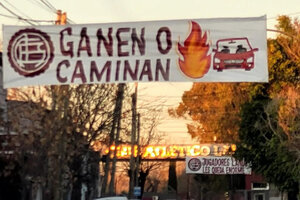 "Ganen o caminan": en Lanús amenazaron con quemar los autos de los jugadores (Fuente: Twitter)
