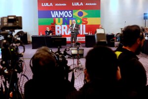 Lula denuncia el hambre y Bolsonaro destaca la ayuda a los pobres en campañas de televisión (Fuente: AFP)