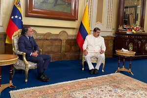 El embajador de Colombia en Venezuela presenta las credenciales ante Nicolás Maduro