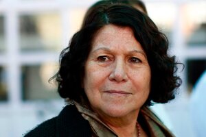Chile: Una mujer gritó los nombres de su padre y su marido, víctimas de la dictadura de Pinochet