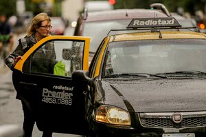 En la Ciudad, viajar en taxi aumentó el 30% a partir de este sábado