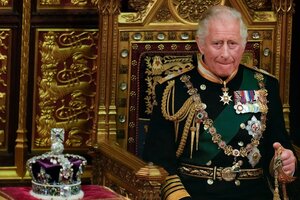 Un centenar de empleados que servían al príncipe de Gales, ahora rey Carlos III, fueron despedidos