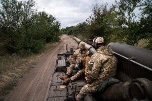 Nueva ayuda militar de Estados Unidos a Ucrania incluye munición para cohetes