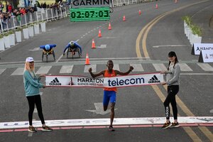 Maratón de Buenos Aires: el podio fue para los de Kenia (Fuente: Télam)