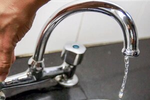 Subsidios a la tarifa del agua: ¿desde cuándo se podrá pedir la baja al beneficio para acceder a comprar dólares?