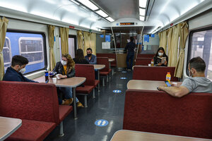 Cine nacional en los trenes: proyectarán películas durante los viajes y en las estaciones