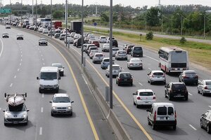 Rutas cargadas y mucho movimiento en la terminal de Retiro y en Aeroparque: los principales destinos de este feriado de octubre