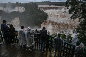 Misiones: buscan a un hombre que cayó del Salto Bosetti en Cataratas del Iguazú (Fuente: AFP)