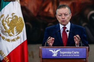 La sutil respuesta del presdiente de la Corte mexicana ante el reclamo antiderechos de una senadora ultraderechista