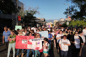 Indignación y dolor en la marcha por el femicidio de Anyelén