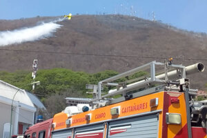 El incendio del cerro 20 de Febrero aún no está controlado (Fuente: Analía Brizuela)