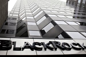 BlackRock, cuyo dueño es Larry Fink, junto a otros grandes fondos de las finanzas internacionales, presionan por frenar las subas de las tasas de interés. 