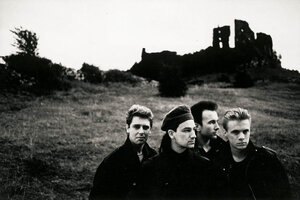 U2 en la foto de portada del disco The Unforgettable Fire