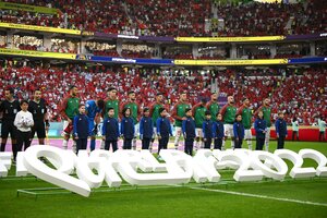Mundial Qatar 2022: el arquero de Marruecos hizo la entrada en calor, cantó el himno ¡pero no jugó el partido! (Fuente: Twitter)