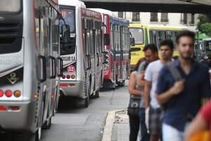 4 líneas de colectivos de la Ciudad cambian su recorrido desde este lunes: ¿cuáles son?