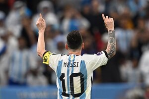 "Elijo creer": rezo, cábalas y jugadores en el freezer, a qué se aferran los argentinos de cara a la final del Mundial (Fuente: Télam)