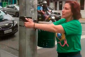 Brasil: suspedieron la portación de armas de Carla Zambelli