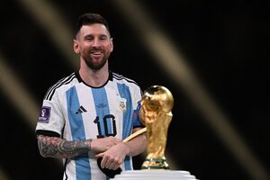 Este jueves subastan la camiseta de Messi firmada por todos los campeones del mundo: ¿cuánto cuesta?