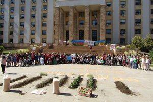No al cierre de la Escuela Campesina de Agroecología en Mendoza