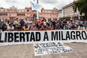 Milagro Sala: La Tupac Amaru levantó el acampe en Plaza de Mayo (Fuente: Télam)