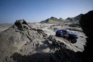 Comienza el 45° Rally Dakar en Arabia Saudita con 18 pilotos argentinos  (Fuente: AFP)