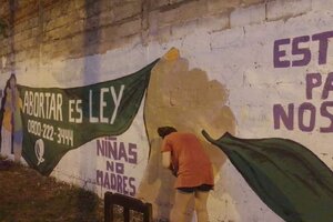 Mural y pañuelazo por la plena implementación de ley del aborto