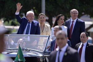 Una multitud acompañó la caravana de asunción de Lula Da Silva