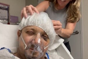 Video | Jeremy Renner desde el hospital: “Un día no muy bueno se convirtió en un increíble día de spa con mi hermana y mi mamá”  