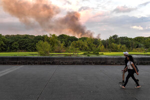 Incendio en la Reserva Ecológica: los bomberos apagan los últimos focos (Fuente: Télam)