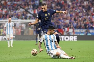 "Cuti" Romero contó por qué le gritó el gol en la cara a Mbappé (Fuente: AFP)