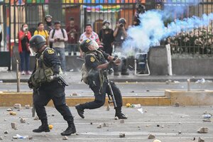 Los videos de la represión policial en Perú (Fuente: AFP)
