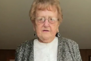 "No quiero que me vistan fea": furor por la abuela que elige el look para su velorio en Tik Tok (Fuente: Captura de vídeo )