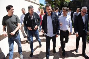 Kicillof, Kirchner, Massa y De Pedro se reúnen con intendentes en Merlo