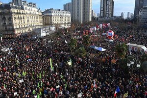 Francia: las marchas contra la reforma jubilatoria de Macron  superan las protestas de 1995 (Fuente: AFP)