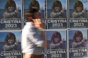 Operativo clamor: la afichada que pide la candidatura de CFK (Fuente: Télam)