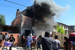 Rosario: detuvieron al presunto asesino del nene de 11 años y los vecinos le destruyeron la casa (Fuente: Télam)