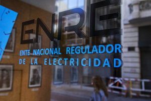 El ENRE sancionará a las empresas por los cortes de luz de más de 72 horas (Fuente: NA)