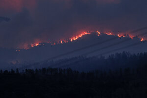Avanza sin control el primer gran incendio forestal del año en España   (Fuente: EFE)