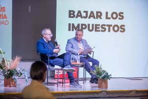El intendente Valenzuela expuso en Córdoba su caso de baja de impuestos y habilitaciones gratuitas de Tres de Febrero 