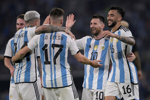 Los goles de Messi, Nicolás González, Enzo Fernández, Di María y Montiel vs Curazao (Fuente: AFP)
