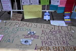 Protesta frente a la Secretaría de Gobernación en la Ciudad de México (Fuente: AFP)