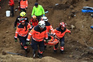 Al menos 21 muertos por el derrumbe de una montaña en Ecuador (Fuente: AFP)