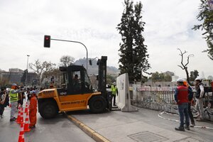 Boric reabrirá la simbólica plaza de la estación Baquedano (Fuente: EFE)