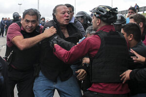 Sospechas, cruces y denuncias por el asesinato del colectivero y la agresión a Sergio Berni (Fuente: AFP)
