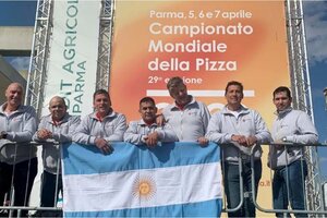 La selección argentina de maestros pizzeros fue premiada en Italia