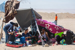 Crisis migratoria en la frontera entre Chile y Perú (Fuente: EFE)