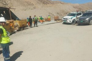 Tragedia en Perú: 27 obreros mueren tras un incendio en una mina de oro (Fuente: Tw Policía Nacional del Perú)