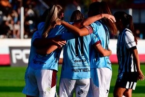 Fútbol femenino: UAI Urquiza goleó y es escolta del líder Boca