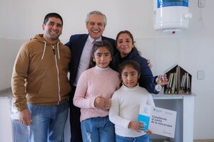 Alberto Fernández entregó viviendas en Escobar (Fuente: Télam)