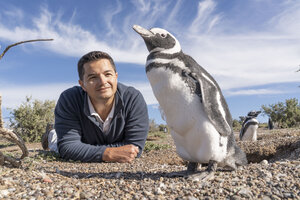 Un científico argentino ganó el Indianapolis Prize por su trabajo de protección de los pingüinos